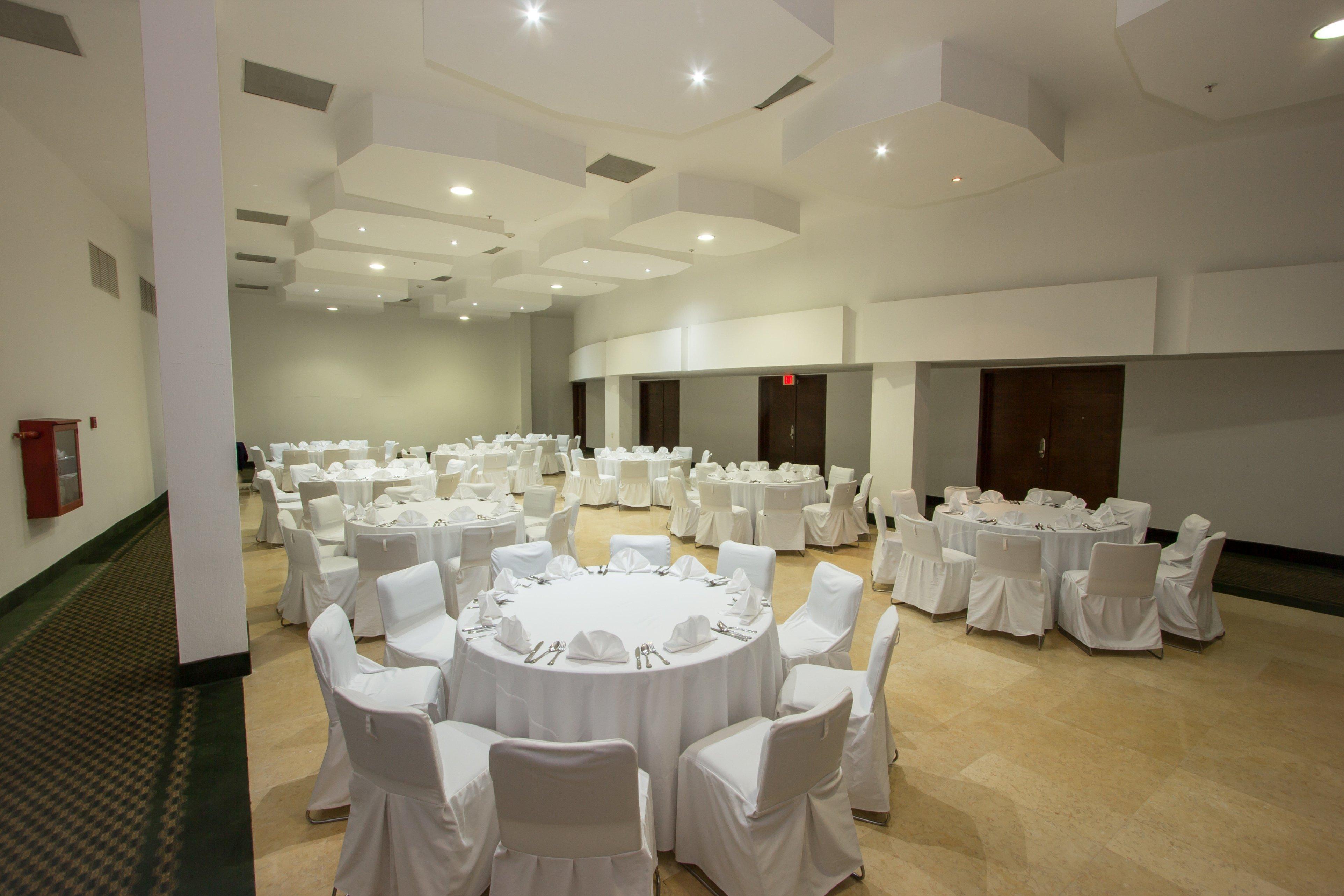 Holiday Inn Express Nuevo Laredo By Ihg Buitenkant foto
