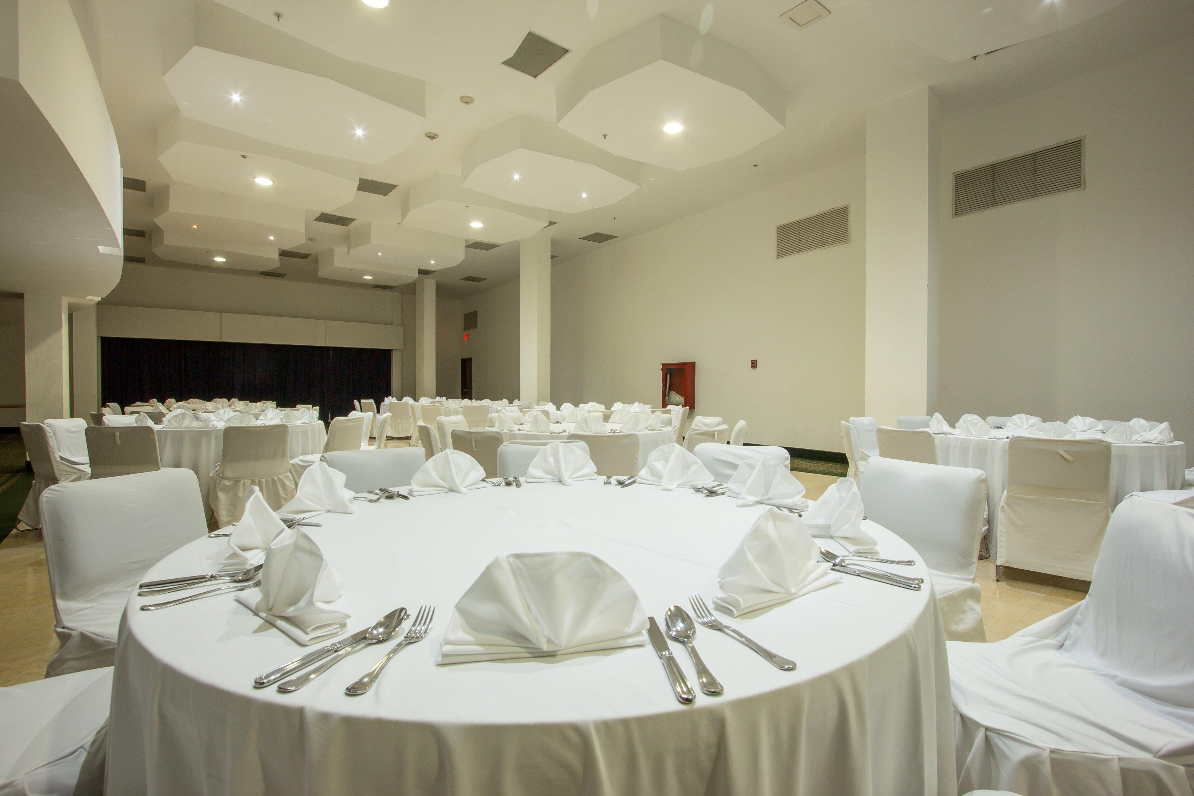 Holiday Inn Express Nuevo Laredo By Ihg Buitenkant foto