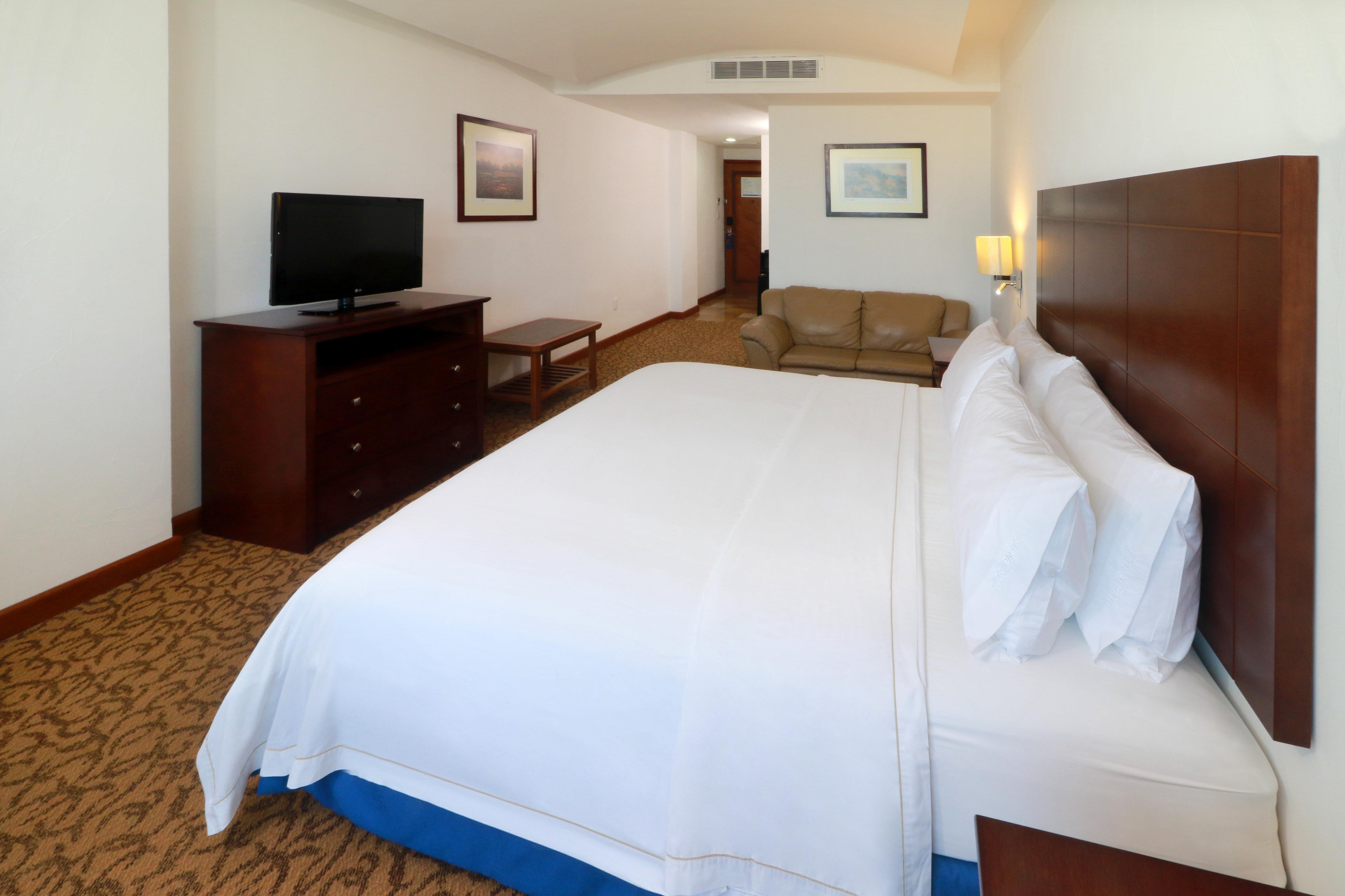 Holiday Inn Express Nuevo Laredo By Ihg Buitenkant foto
