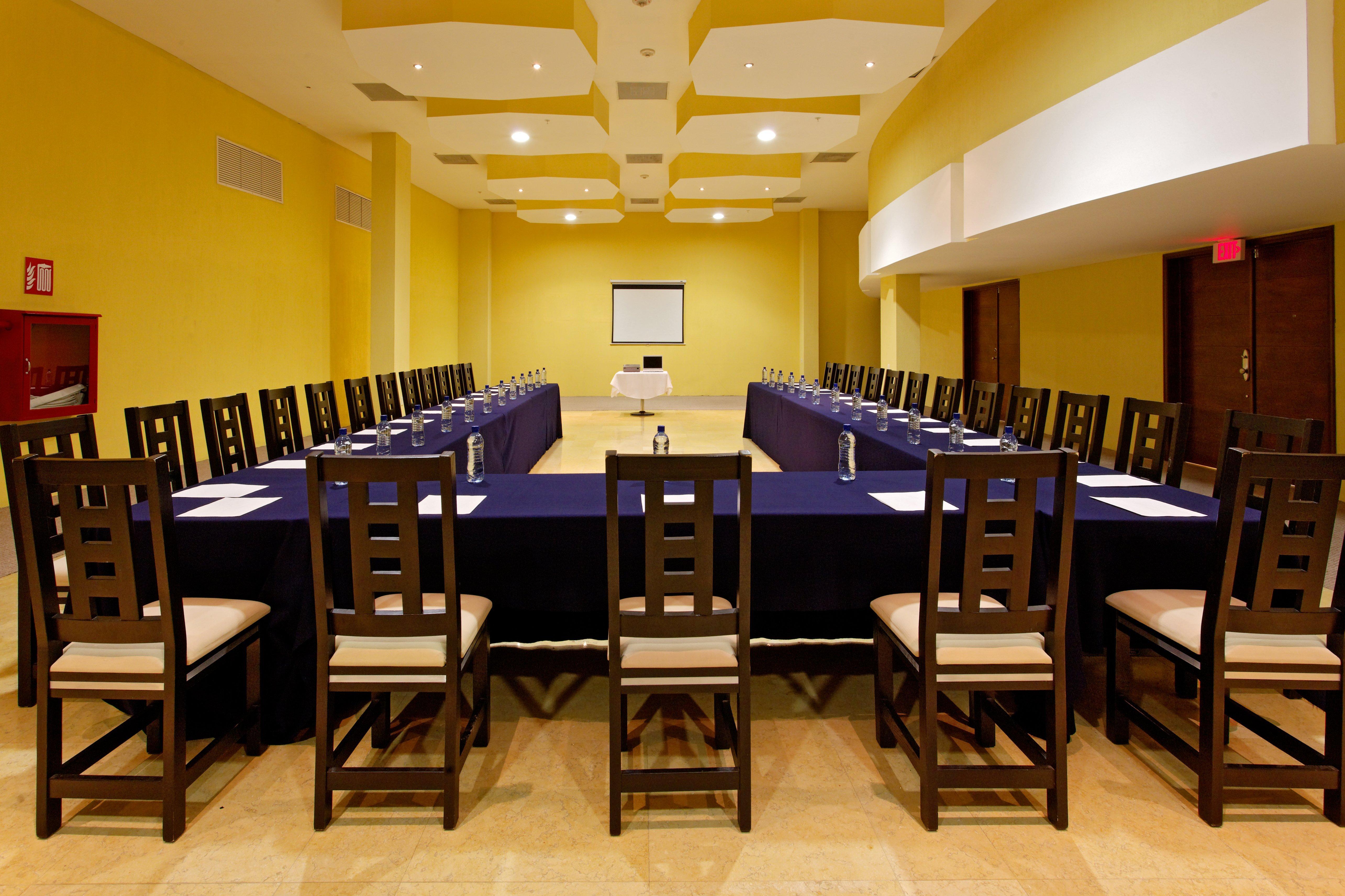 Holiday Inn Express Nuevo Laredo By Ihg Buitenkant foto